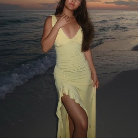 Zara Asymmetrical Yellow Dress - Picture 1 of 2